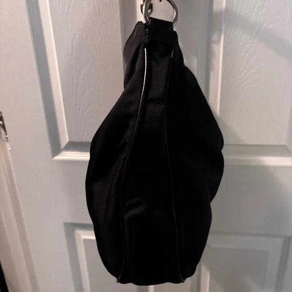 Vintage Gucci Black Nylon Bamboo Handle Bag - Picture 3 of 9